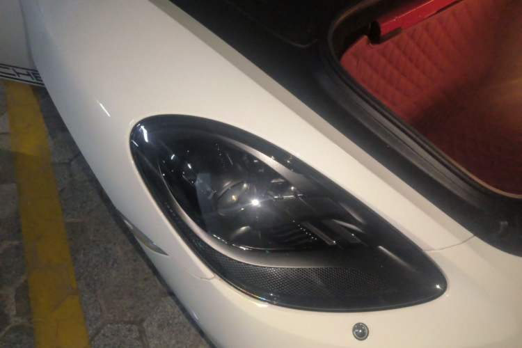 Used Porsche 718 2022 Boxster 2.0T Engine Bay Right