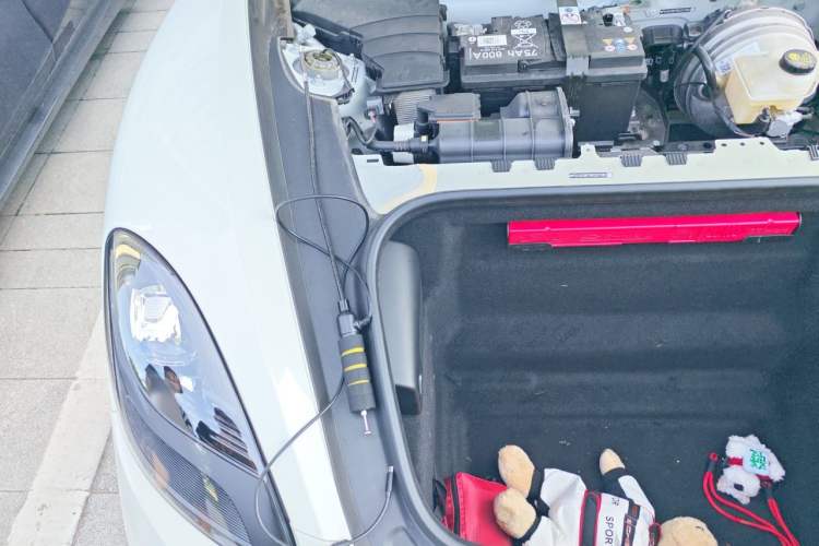 Used Porsche 718 2022 Boxster 2.0T Engine Bay Right