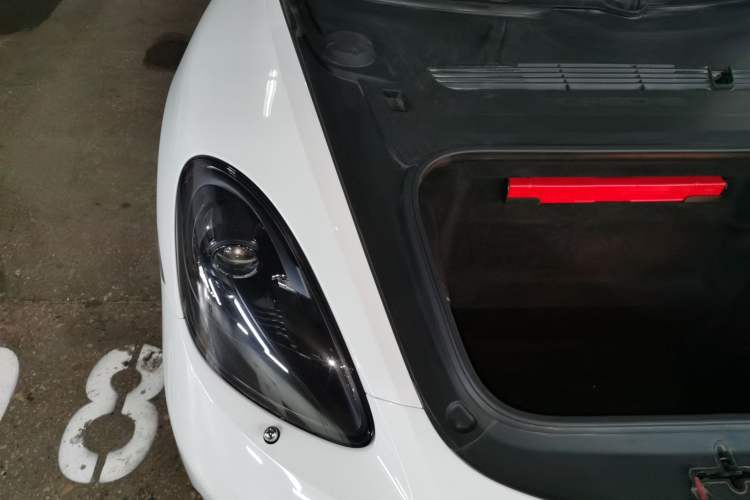 Used Porsche 718 2022 Boxster 2.0T Engine Bay Right