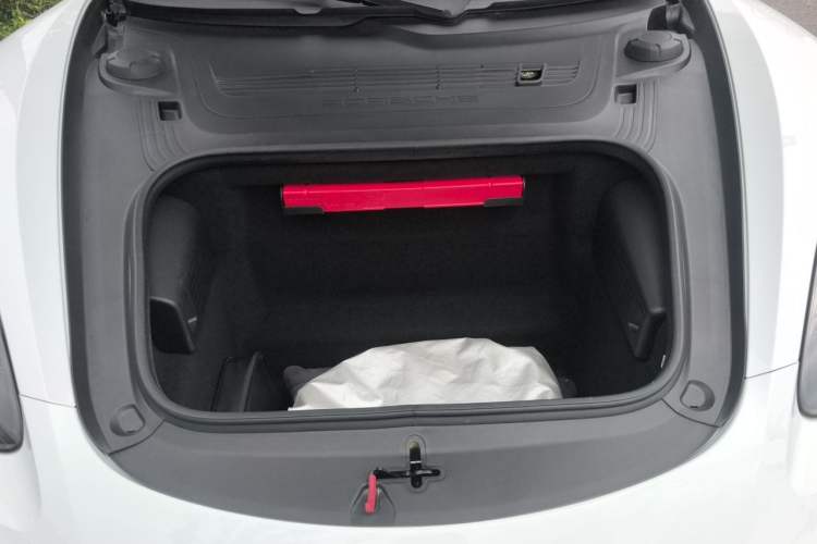 Used Porsche 718 2022 Boxster 2.0T Engine Bay