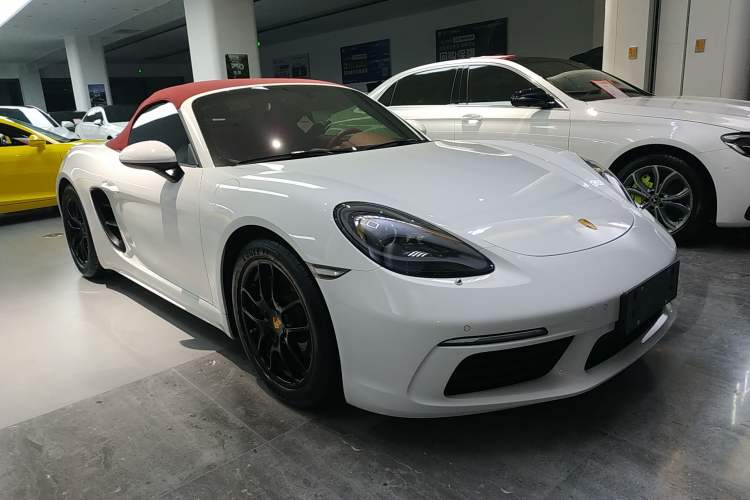 Used Porsche 718 2022 Boxster 2.0T Exterior 2