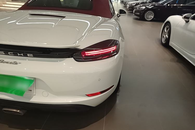 Used Porsche 718 2022 Boxster 2.0T Exterior 3