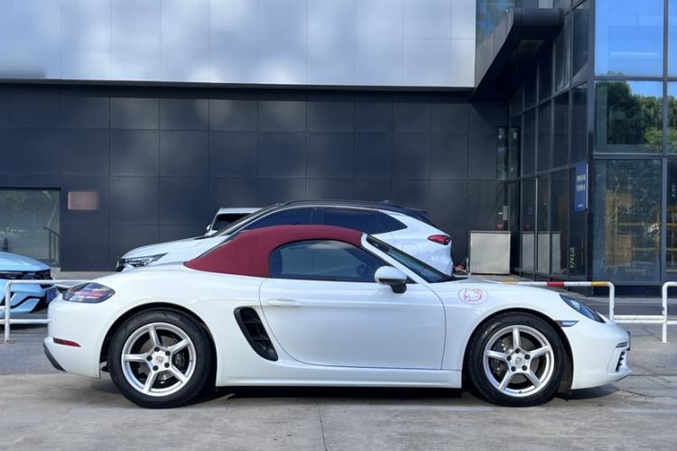 Used Porsche 718 2022 Boxster 2.0T Exterior 3