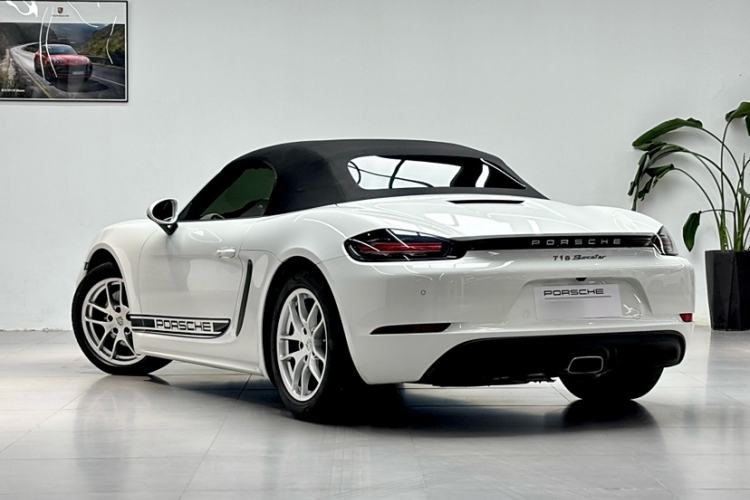 Used Porsche 718 2022 Boxster 2.0T Exterior 3