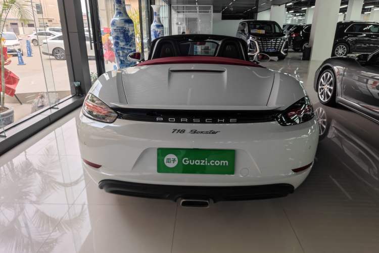 Used Porsche 718 2022 Boxster 2.0T Exterior 4