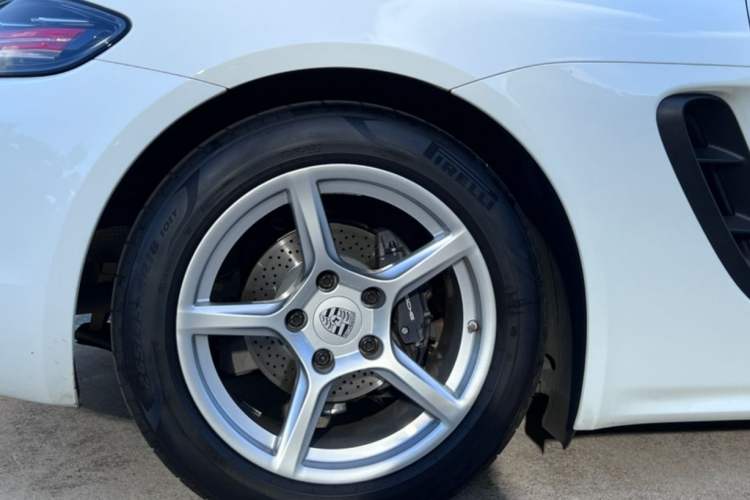 Used Porsche 718 2022 Boxster 2.0T Exterior 4