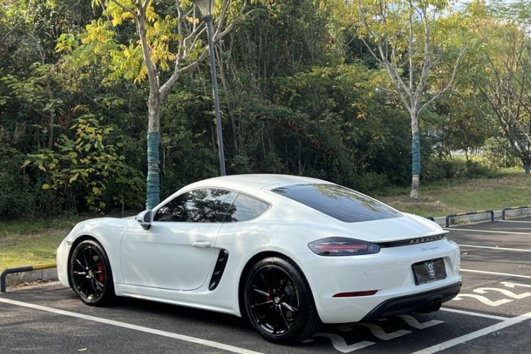 Used Porsche 718 2022 Cayman 2.0T Exterior 4