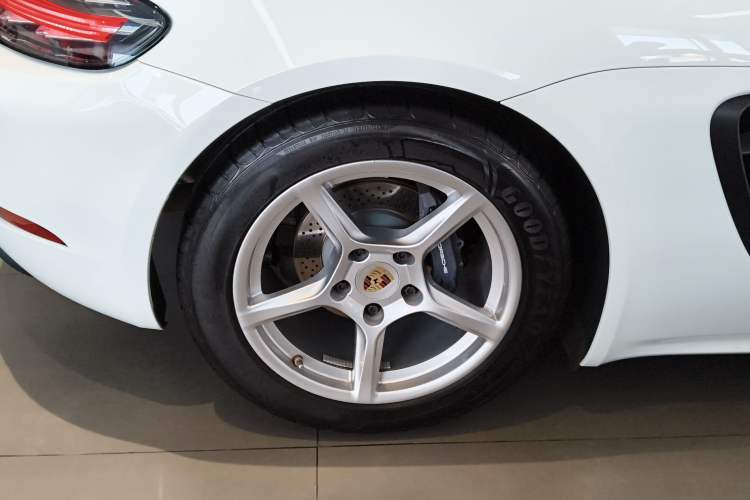 Used Porsche 718 2022 Boxster 2.0T Exterior 5