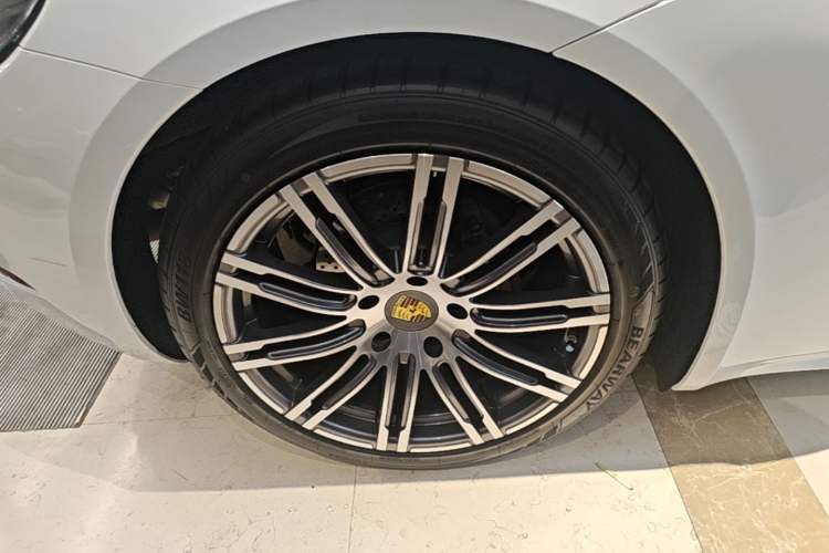 Used Porsche 718 2022 Boxster 2.0T Exterior 5