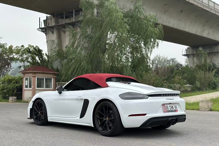 Used Porsche 718 2022 Spyder 2.0T Exterior 6