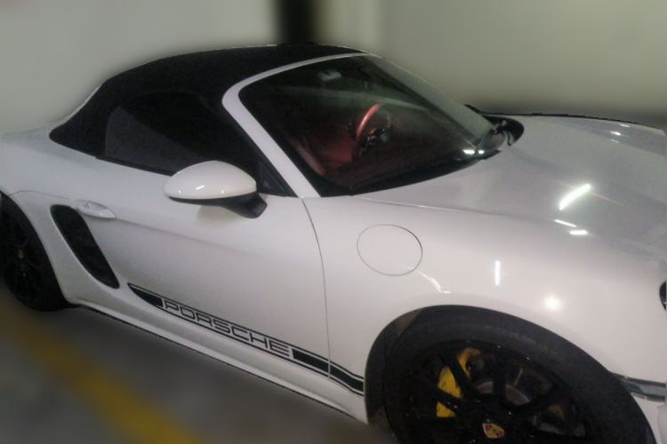 Used Porsche 718 2022 Boxster 2.0T Front Right 45 Deg