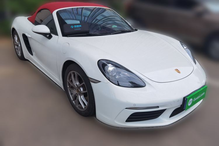 Used Porsche 718 2022 Boxster 2.0T Front Right 45 Deg