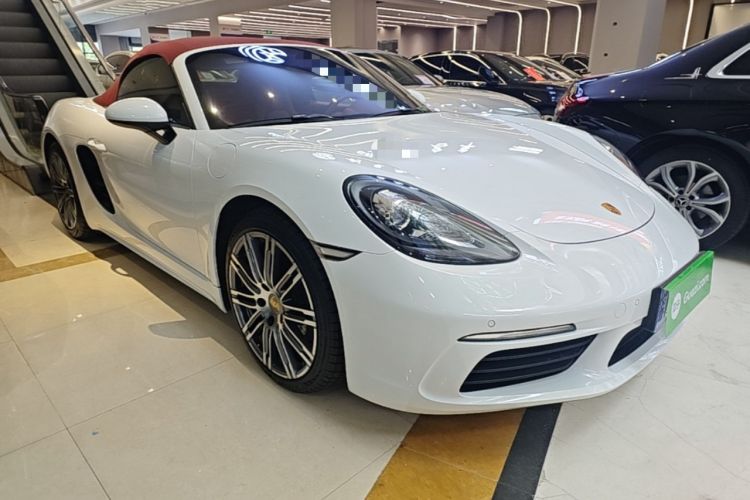 Used Porsche 718 2022 Boxster 2.0T Front Right 45 Deg