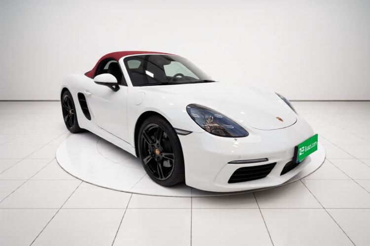 Used Porsche 718 2022 Boxster 2.0T Front Right 45 Deg
