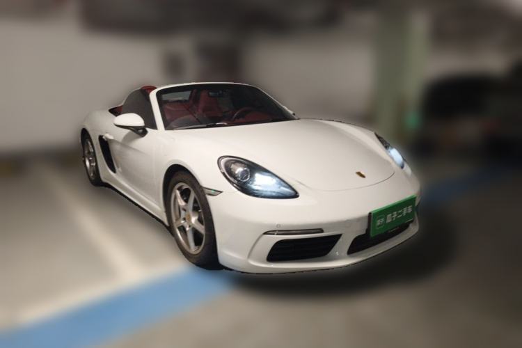 Used Porsche 718 2022 Boxster 2.0T Front Right 45 Deg