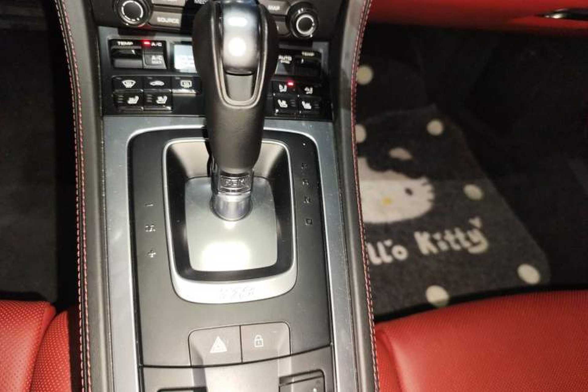 Used Porsche 718 2022 Cayman 2.0T Gear Lever