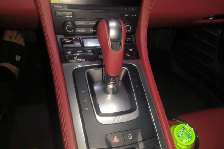 Used Porsche 718 2022 Boxster 2.0T Gear Lever