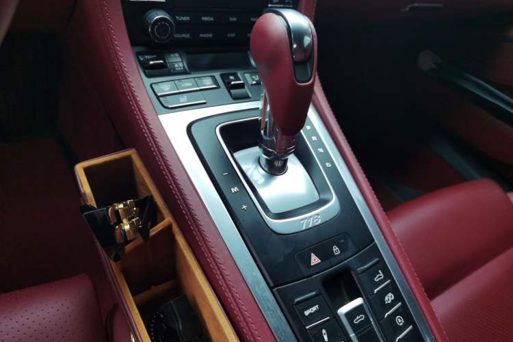 Used Porsche 718 2022 Boxster 2.0T Gear Lever