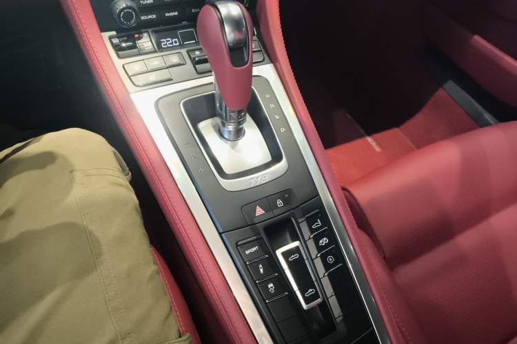 Used Porsche 718 2022 Boxster 2.0T Gear Lever