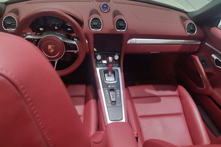 Used Porsche 718 2022 Boxster 2.0T Gear Lever