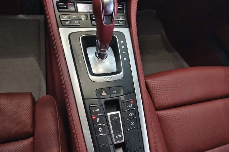 Used Porsche 718 2022 Boxster 2.0T Gear Lever