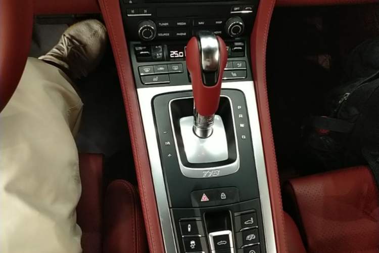 Used Porsche 718 2022 Boxster 2.0T Gear Lever