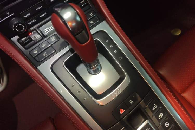Used Porsche 718 2022 Boxster 2.0T Gear Lever