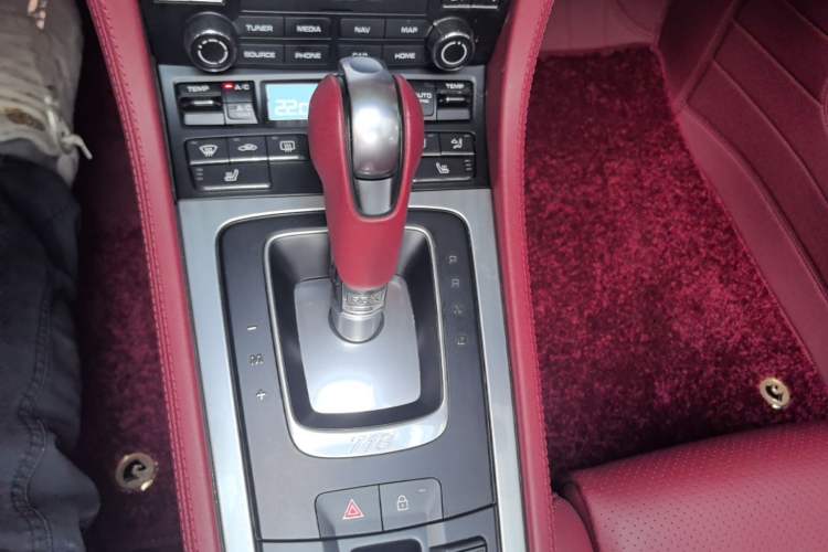 Used Porsche 718 2022 Boxster 2.0T Gear Lever