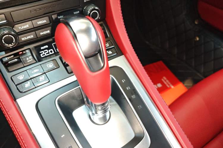 Used Porsche 718 2022 Boxster 2.0T Gear Lever