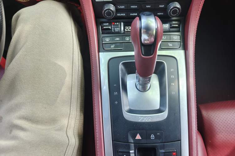 Used Porsche 718 2022 Boxster 2.0T Gear Lever
