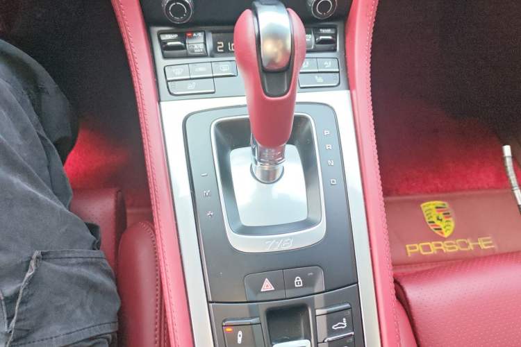 Used Porsche 718 2022 Boxster 2.0T Gear Lever
