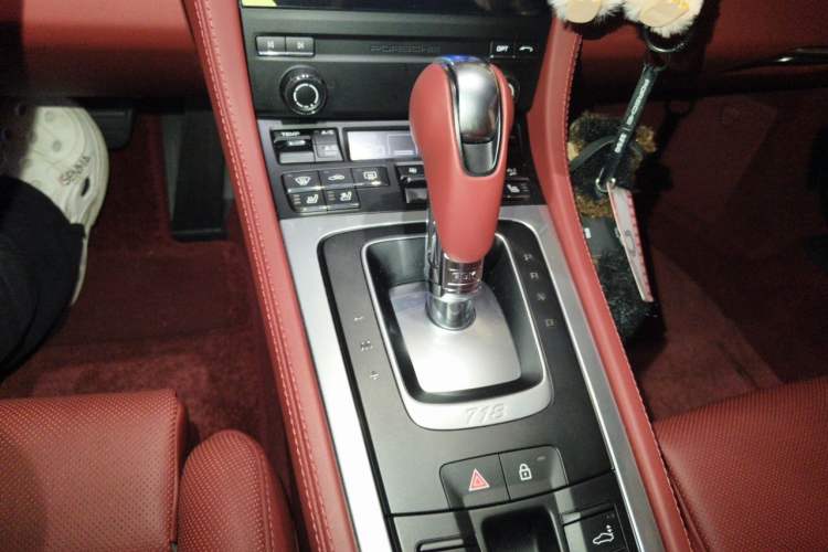 Used Porsche 718 2022 Boxster 2.0T Gear Lever