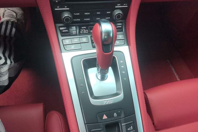 Used Porsche 718 2022 Boxster 2.0T Gear Lever