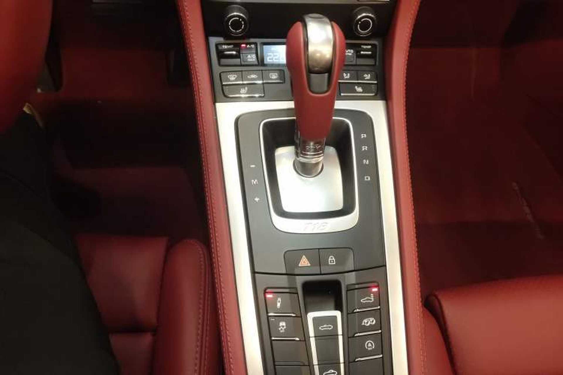 Used Porsche 718 2022 Boxster 2.0T Gear Lever