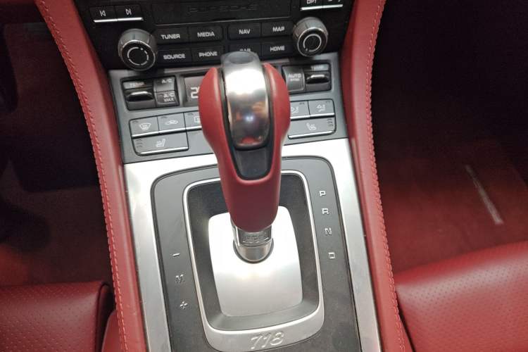 Used Porsche 718 2022 Boxster 2.0T Gear Lever