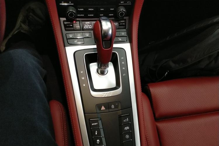 Used Porsche 718 2022 Cayman 2.0T Gear Lever
