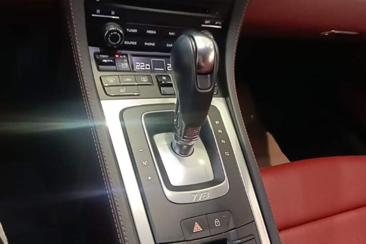 Used Porsche 718 2022 Boxster 2.0T Gear Lever