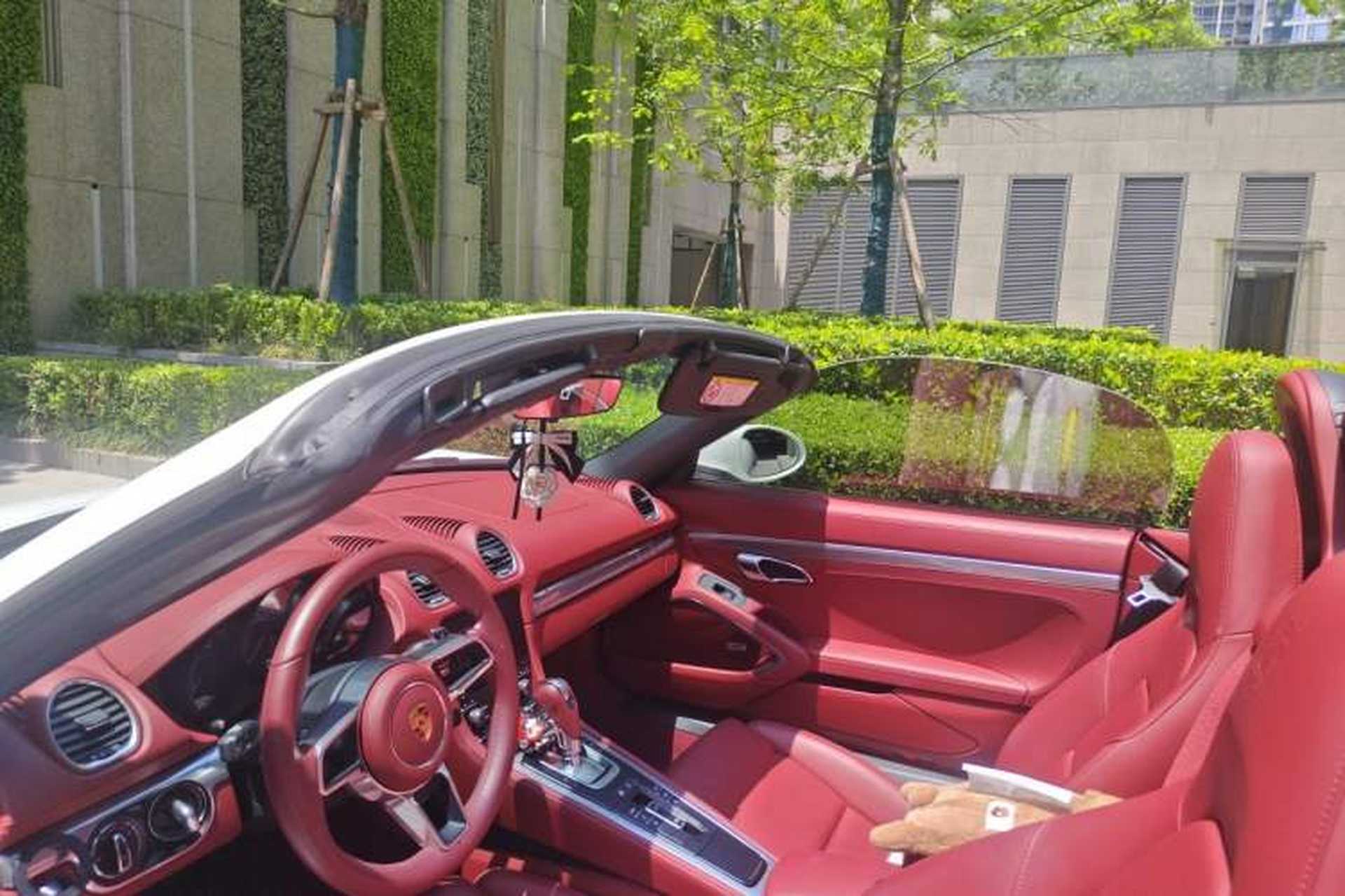 Used Porsche 718 2022 Boxster 2.0T Headliner
