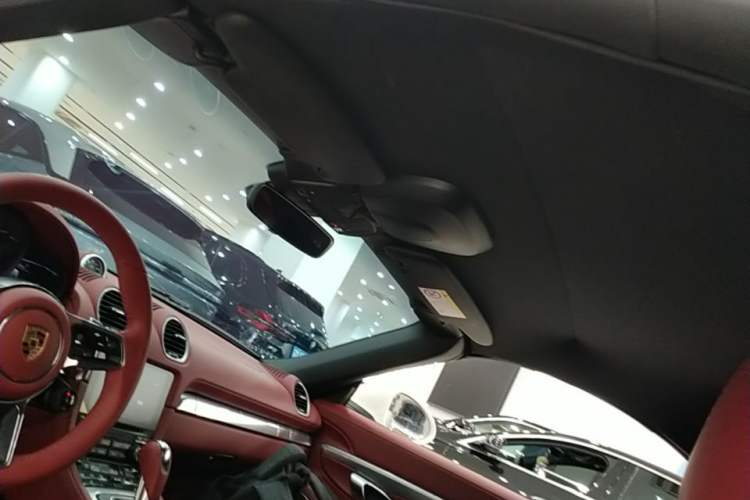 Used Porsche 718 2022 Boxster 2.0T Headliner
