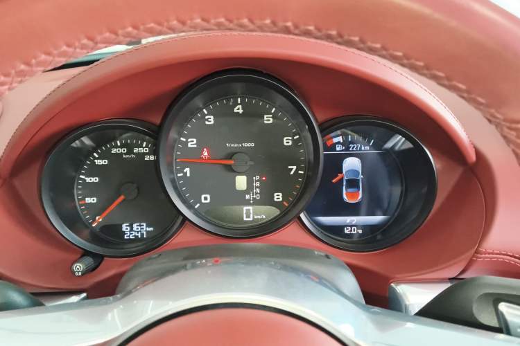 Used Porsche 718 2022 Boxster 2.0T Instrument Cluster