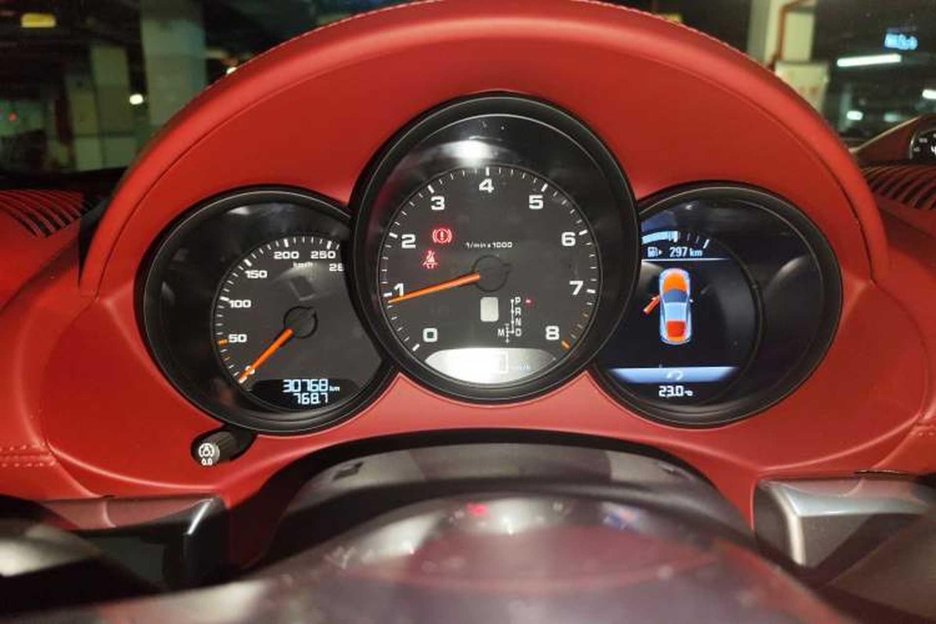 Used Porsche 718 2022 Cayman 2.0T Instrument Cluster