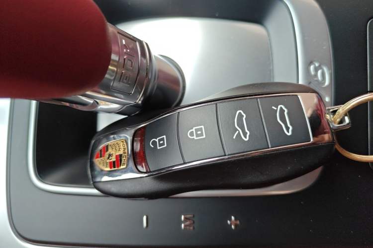 Used Porsche 718 2022 Boxster 2.0T Interior 1
