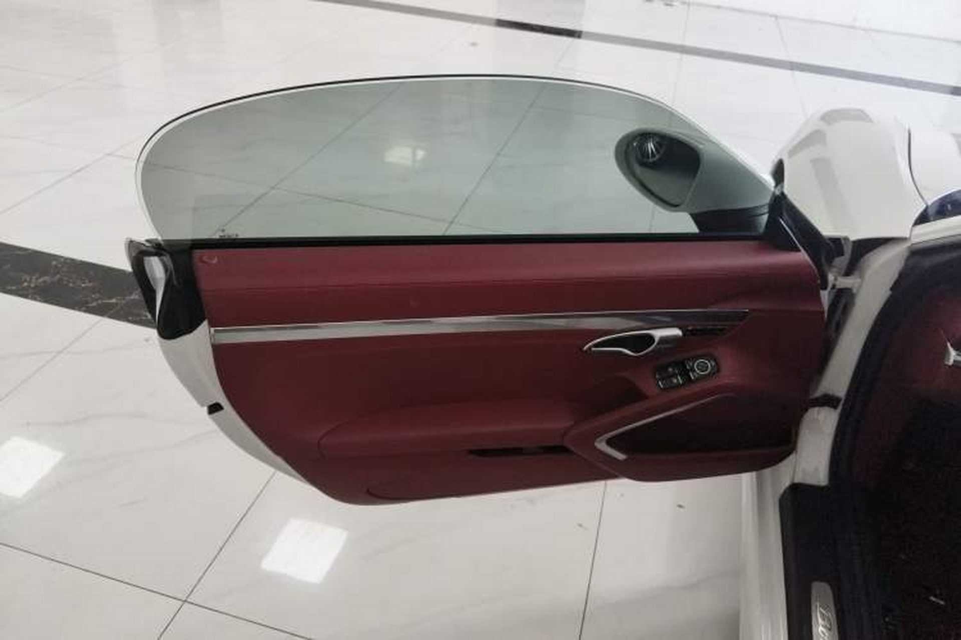 Used Porsche 718 2022 Boxster 2.0T Interior 5