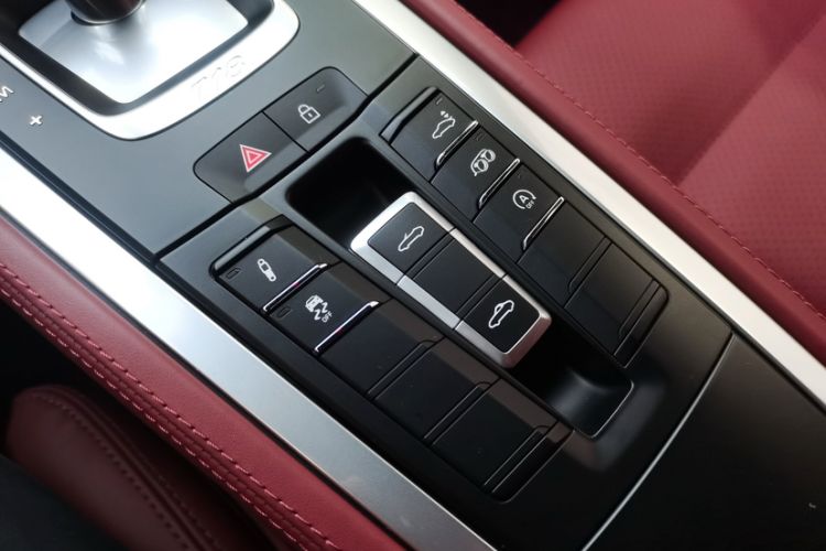 Used Porsche 718 2022 Boxster 2.0T Interior 5