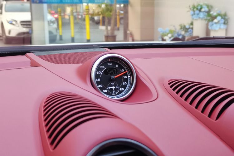 Used Porsche 718 2022 Boxster 2.0T Interior 8