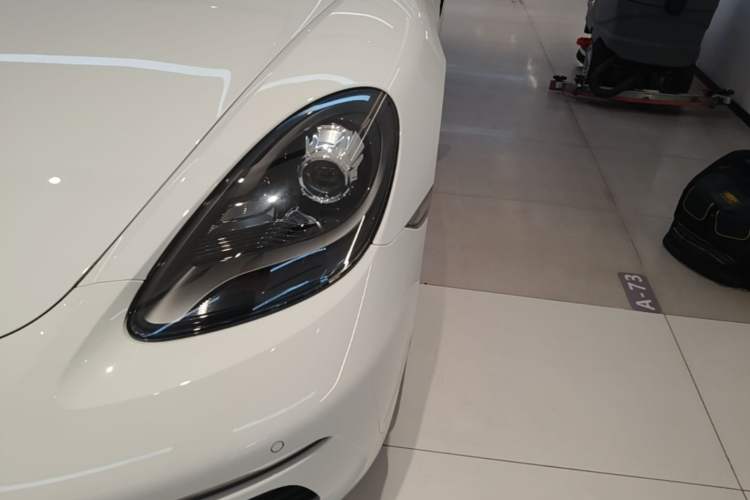 Used Porsche 718 2022 Boxster 2.0T Left Front Headlight