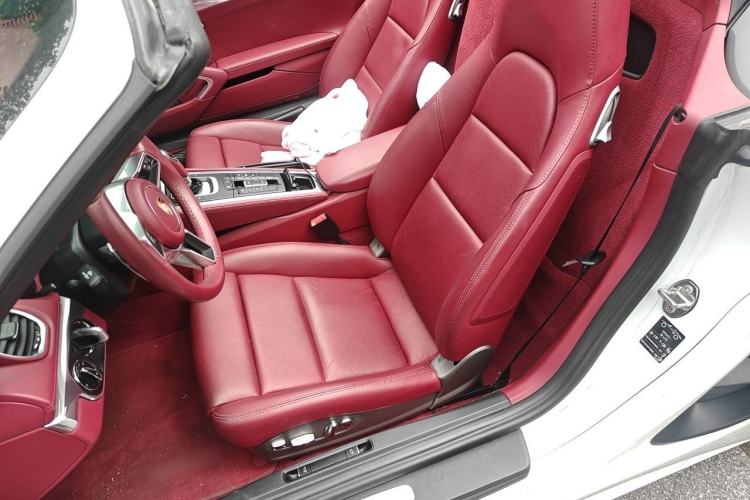 Used Porsche 718 2022 Boxster 2.0T Left Front Seat