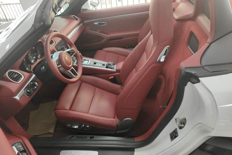Used Porsche 718 2022 Boxster 2.0T Left Front Seat