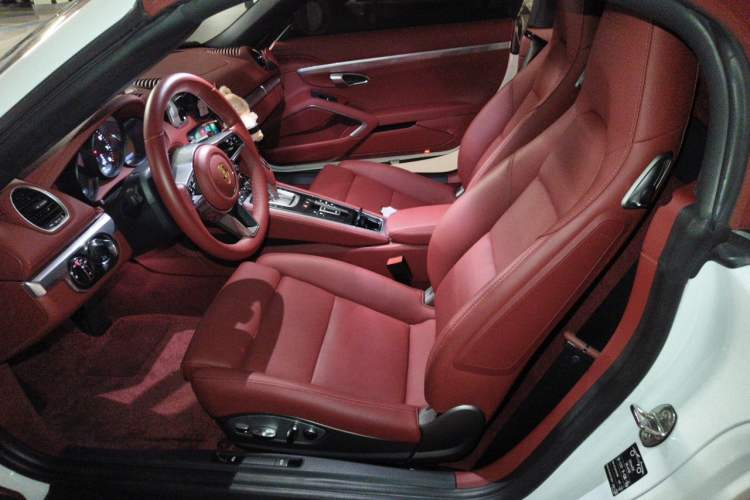 Used Porsche 718 2022 Boxster 2.0T Left Front Seat