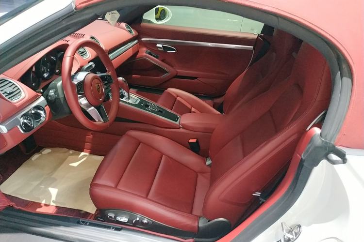 Used Porsche 718 2022 Boxster 2.0T Left Front Seat
